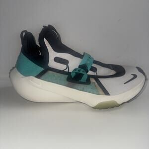 Nike Air Zoom Flyease Size 7Y Traverse GS 'White Hyper Jade' CN8199-102 Sneaker
